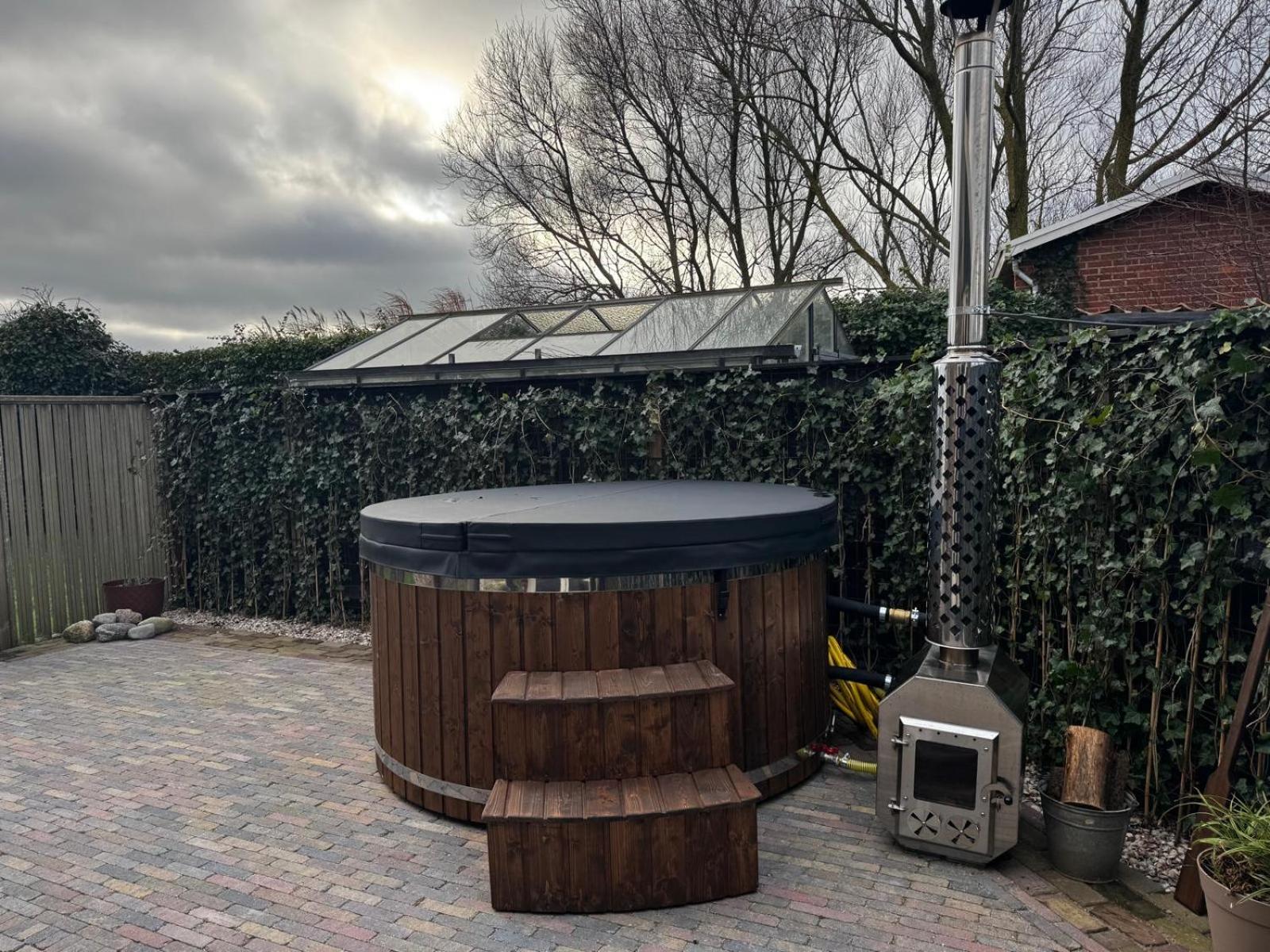 Gastsuite Het Duinroosje Met Hottub Op Het Prive Terras! Den Burg Exterior foto